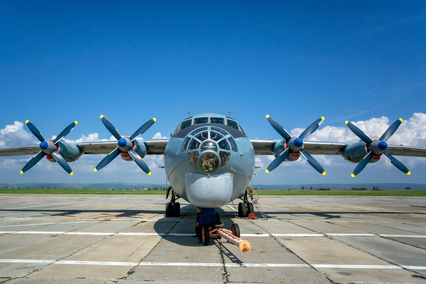 АН-12БК споттинг Russia Siberia Irkutsk Россия Сибирь Иркутск spotting airline aircraft airplane