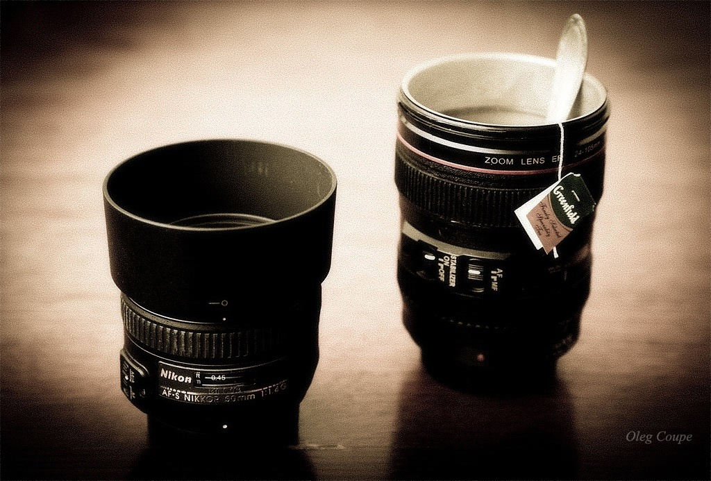Не перепутай, Кутузов, Nikon - снимать, Canon - пить чай! :) 