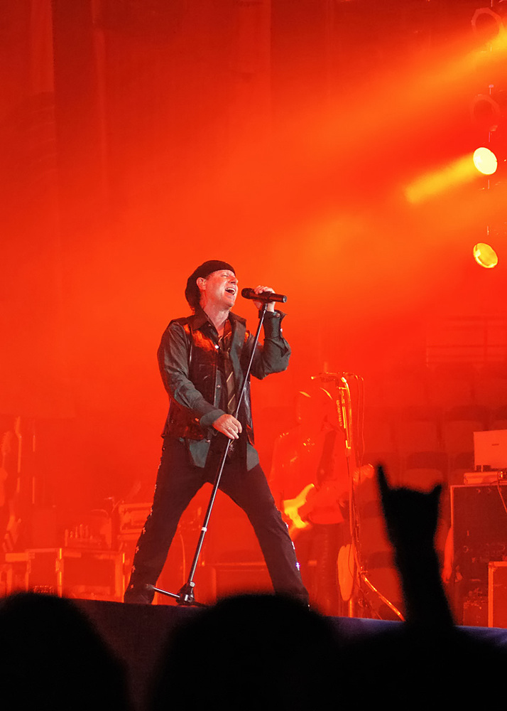 His life is rock! Klaus Meine Scorpions rock rock-n-roll music музыка рок артист певец сцена
