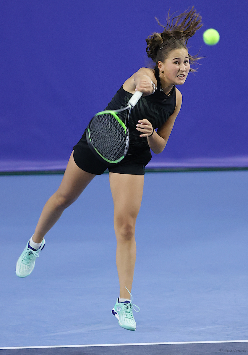 Просто подача... tennis big ITF moscow player racket russia ball Alextennis Belokamennaya