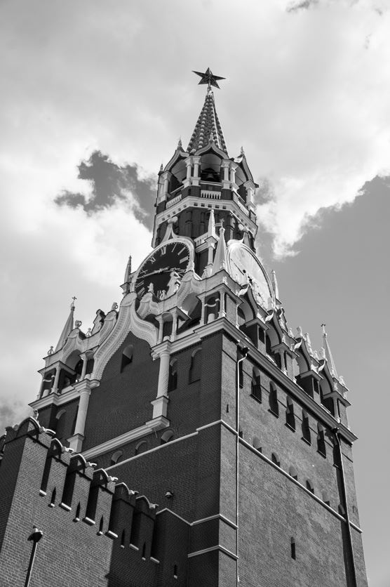 Спасская башня Кремля. Москва Красная площадь Спасская башня черно-белое фото