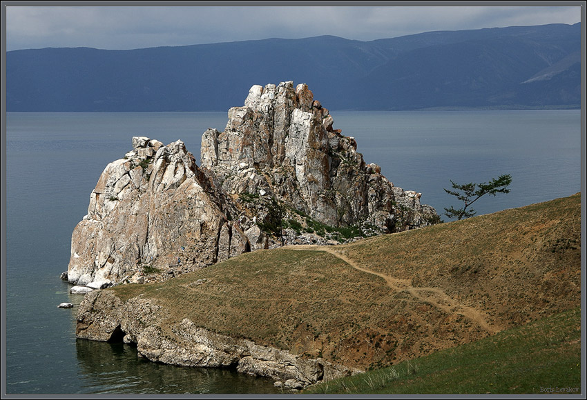 Шаманка Байкал, скала