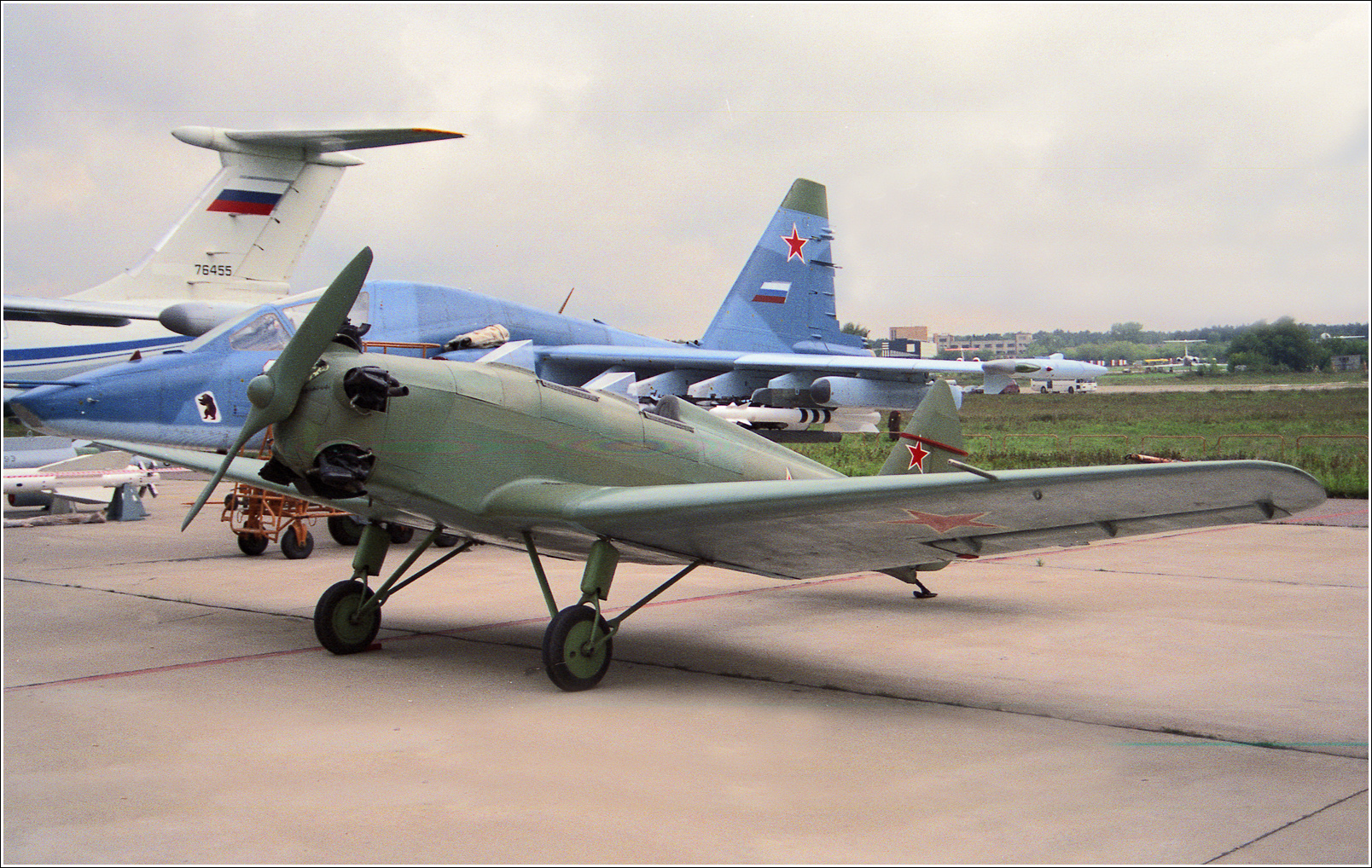 Ут-2 Ут-2 авиация самолет стоянка Жуковский 1999