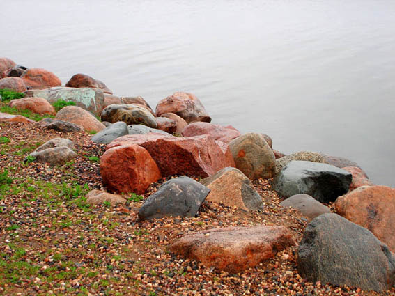 камни камни берег вода