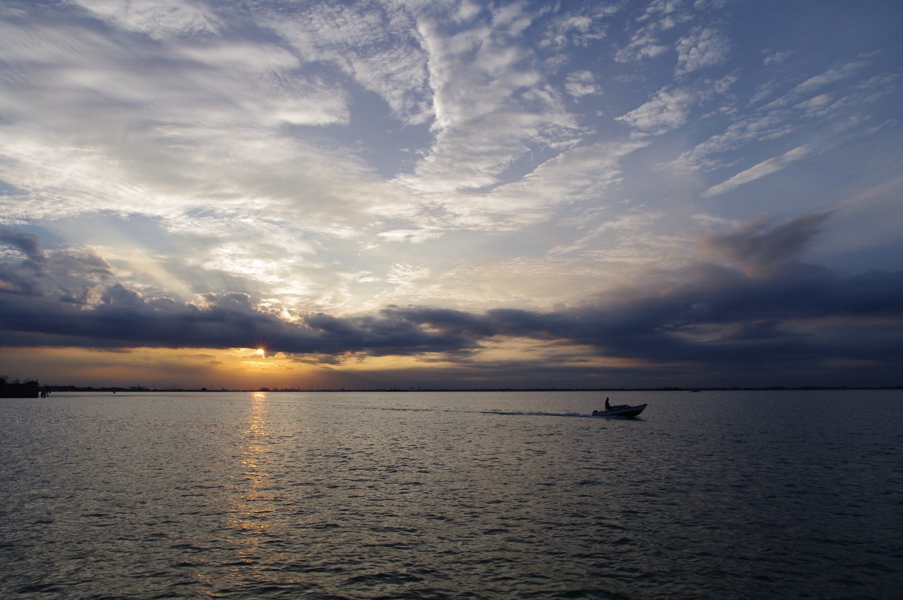 Морской закат море, закат, Венеция, Италия, облака, лодка