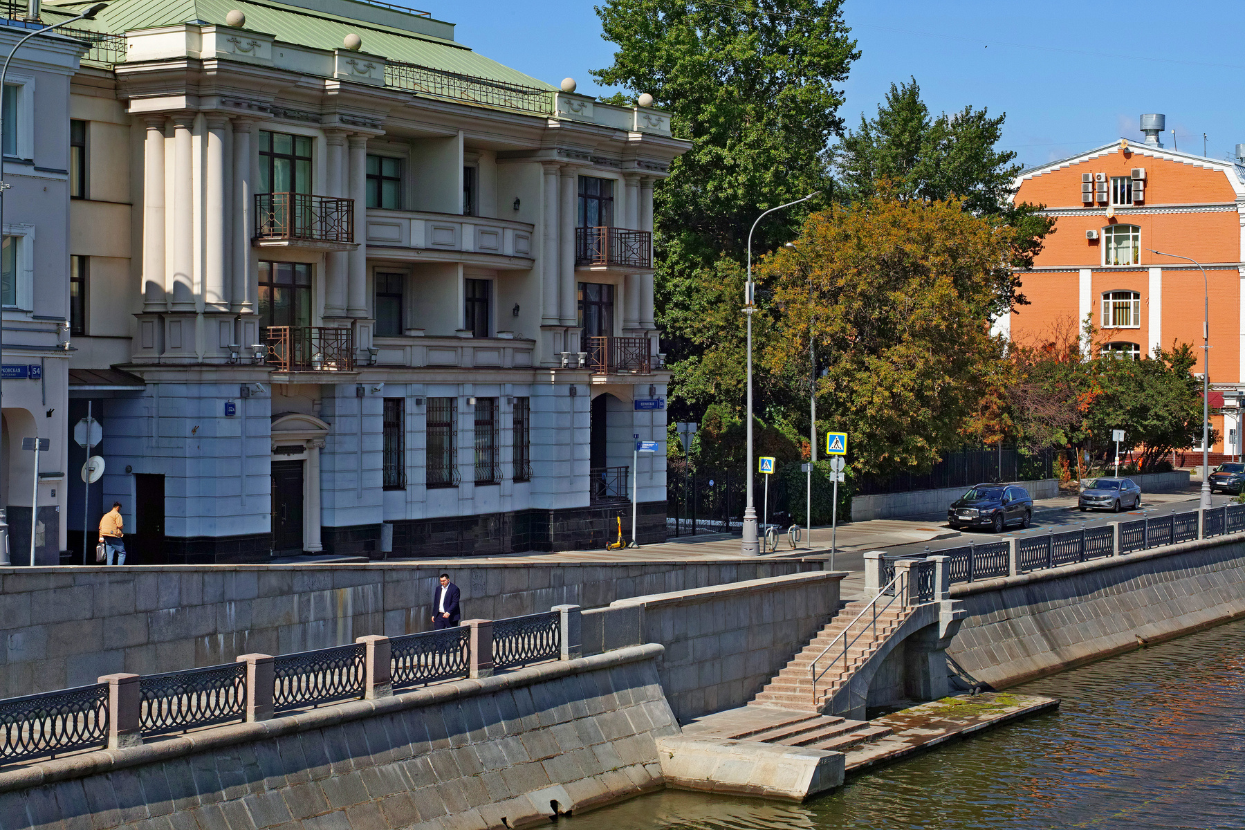 Озерковская набережная город Москва канал Водоотводный набережная Озерковская