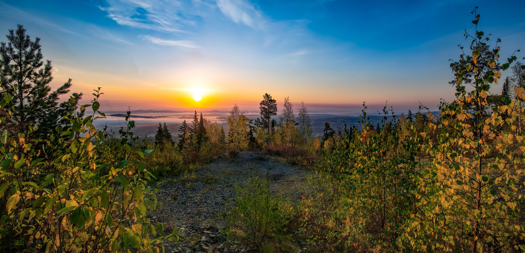 Осень. Туманное утро 