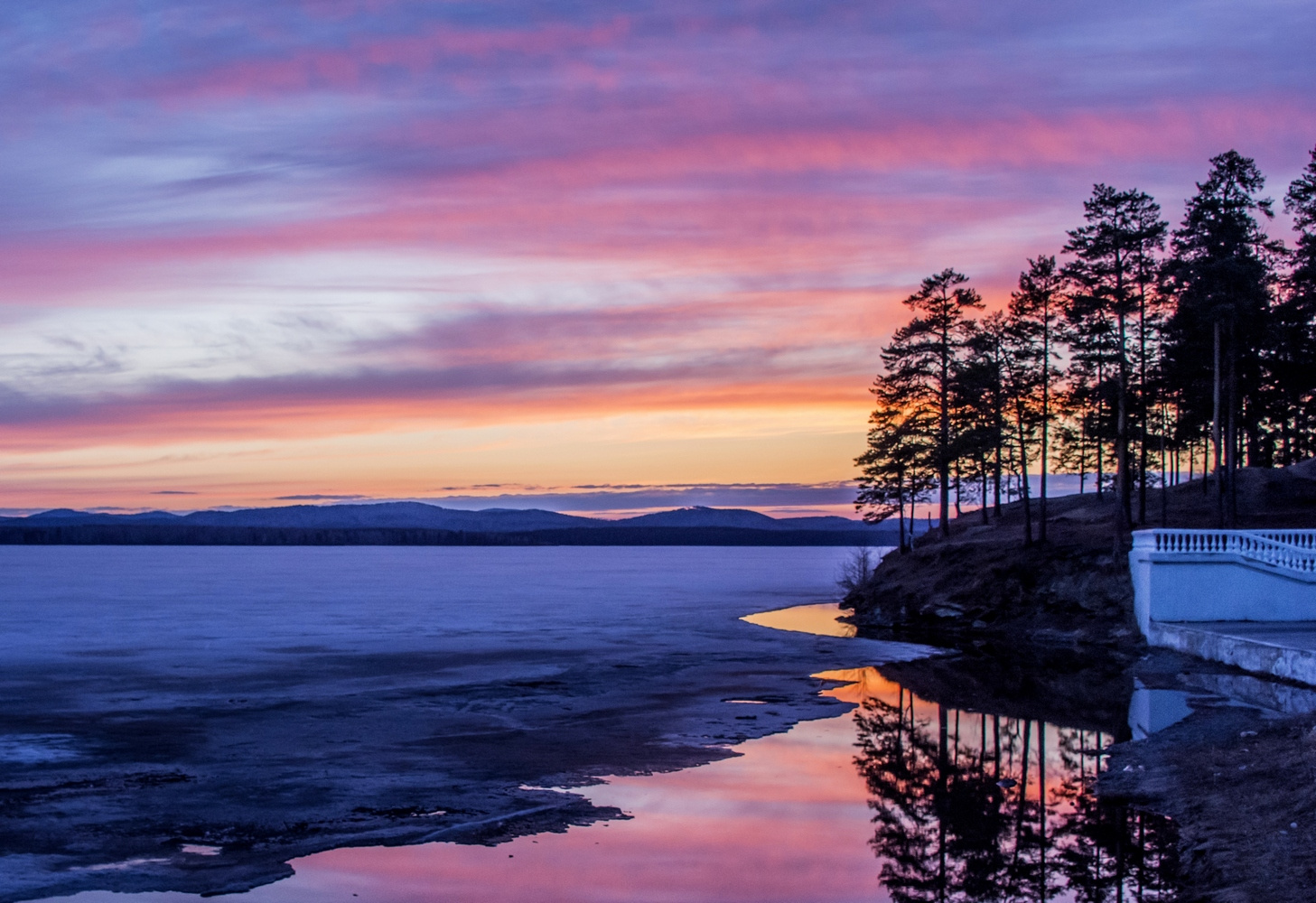 Evening on the Lake 