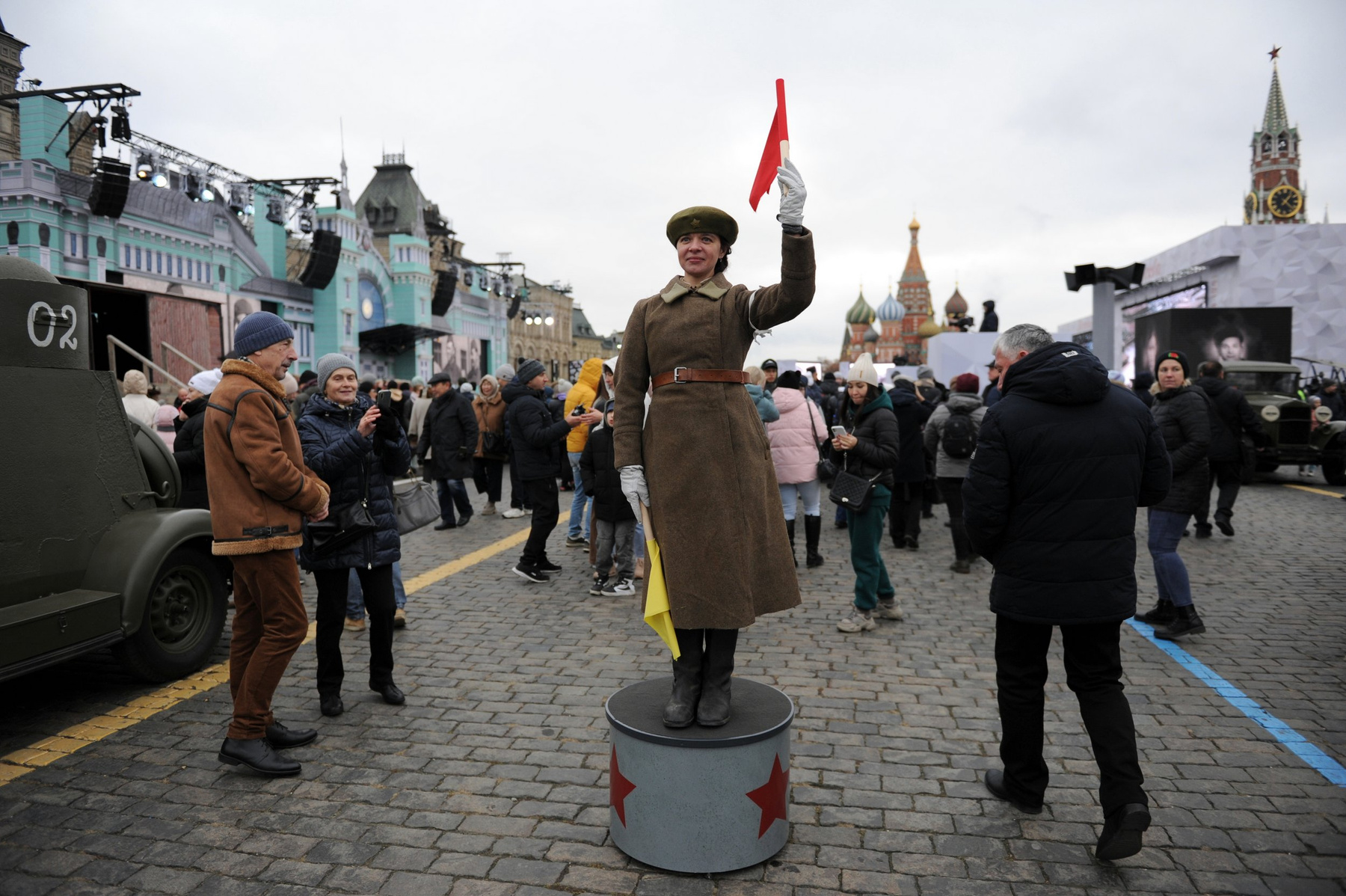 Регулировщица Праздник на Красной площади