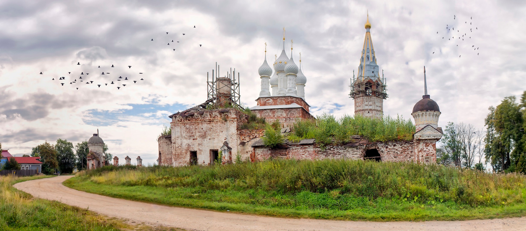Церковь Покрова Пресвятой Богородицы  ,Год постройки:Между 1685 и 1704. 