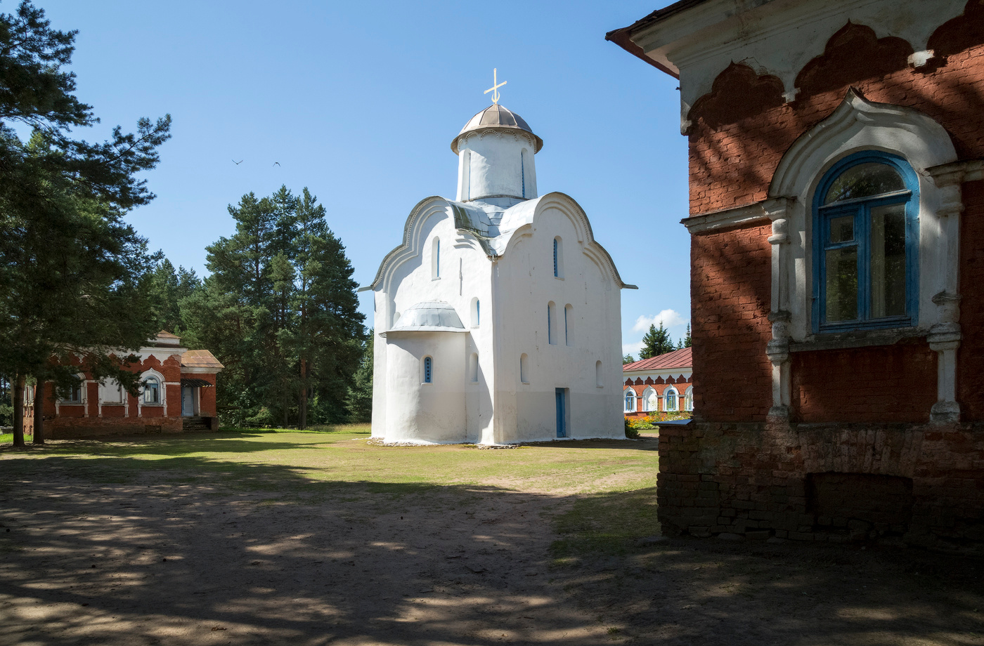 Перынский Рождества Богородицы мужской скит Новгород