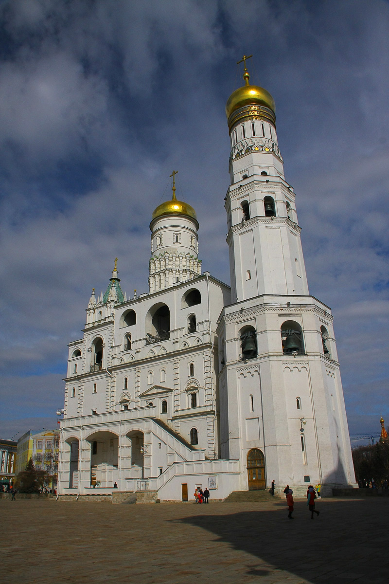 Колокольня Ивана Великого Кремль соборная площадь