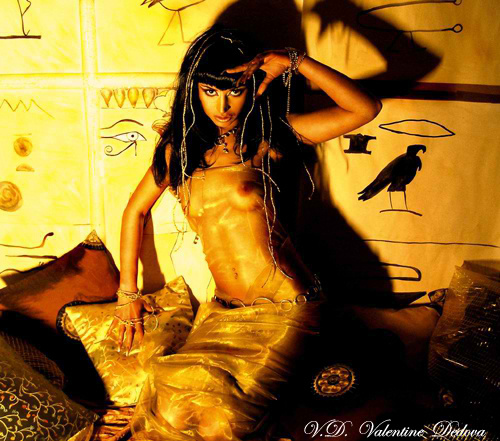 Divine Cleopatra эротика, девушка