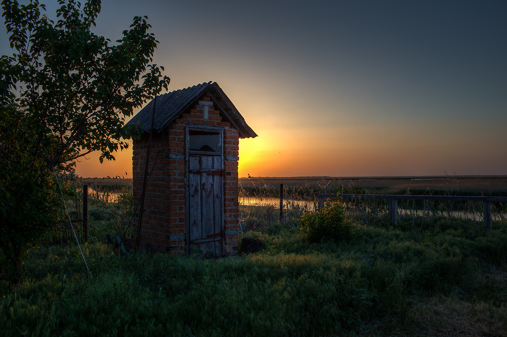 Памятник архитектуры пейзаж, закат