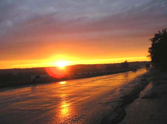 М5 вечером закат, дорога