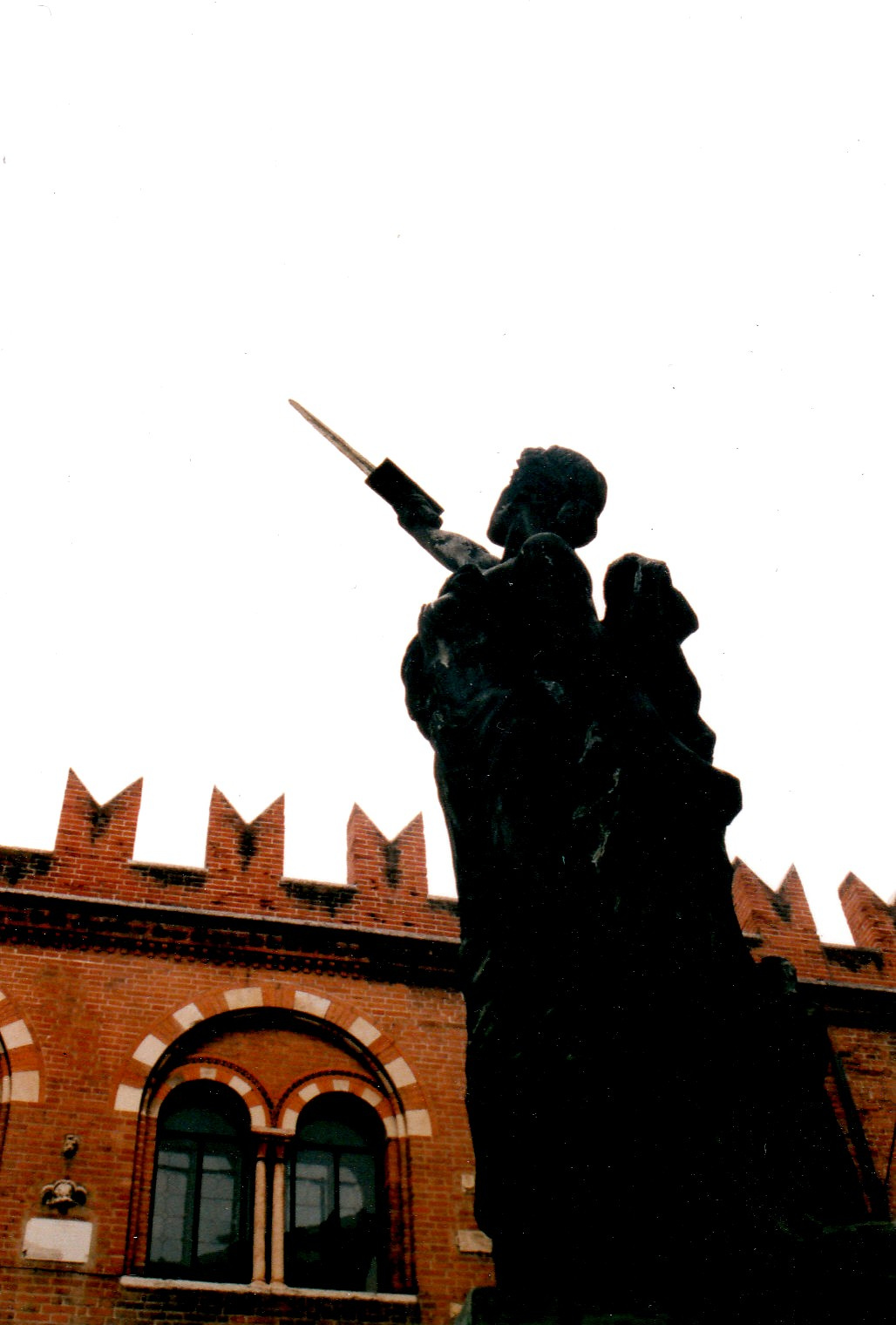 Верона 4 