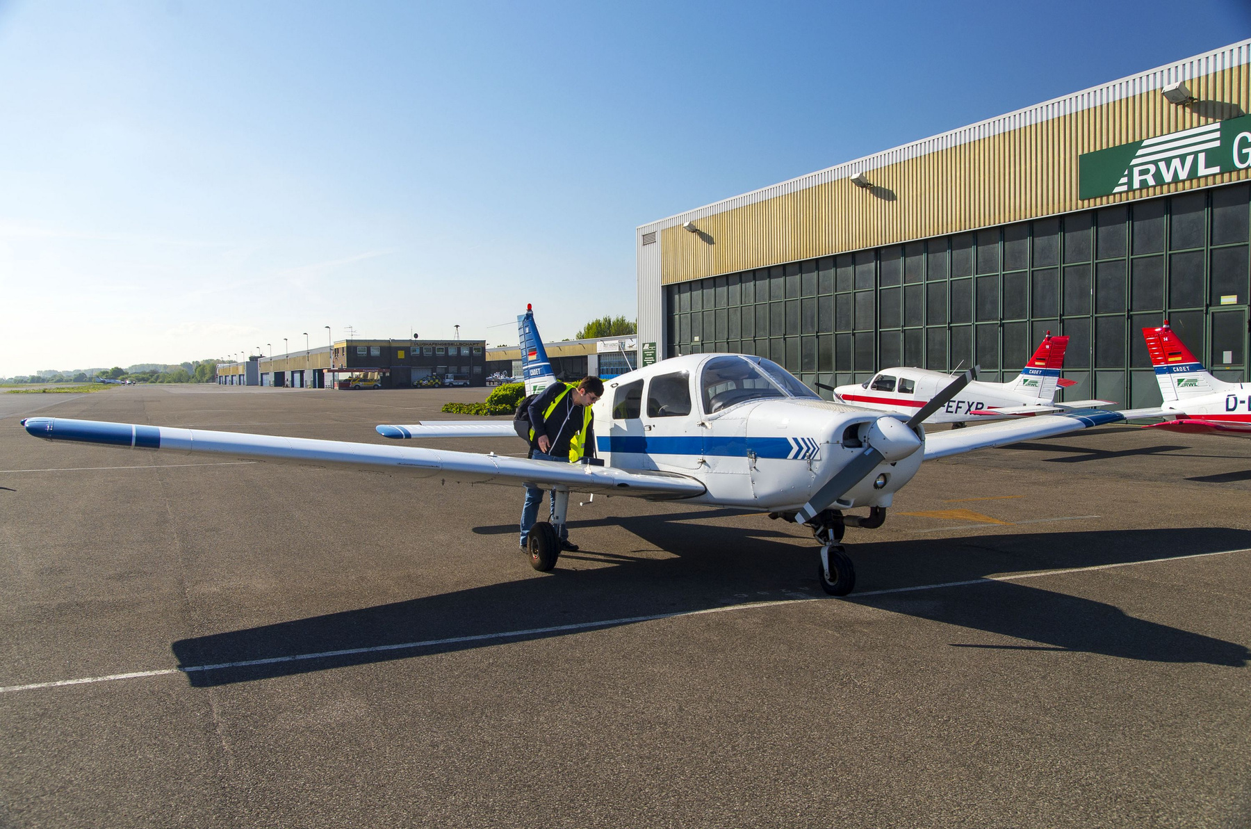 Piper PA-28 Cherokee Германия Летная школа аэродром Piper PA-28 Cherokee