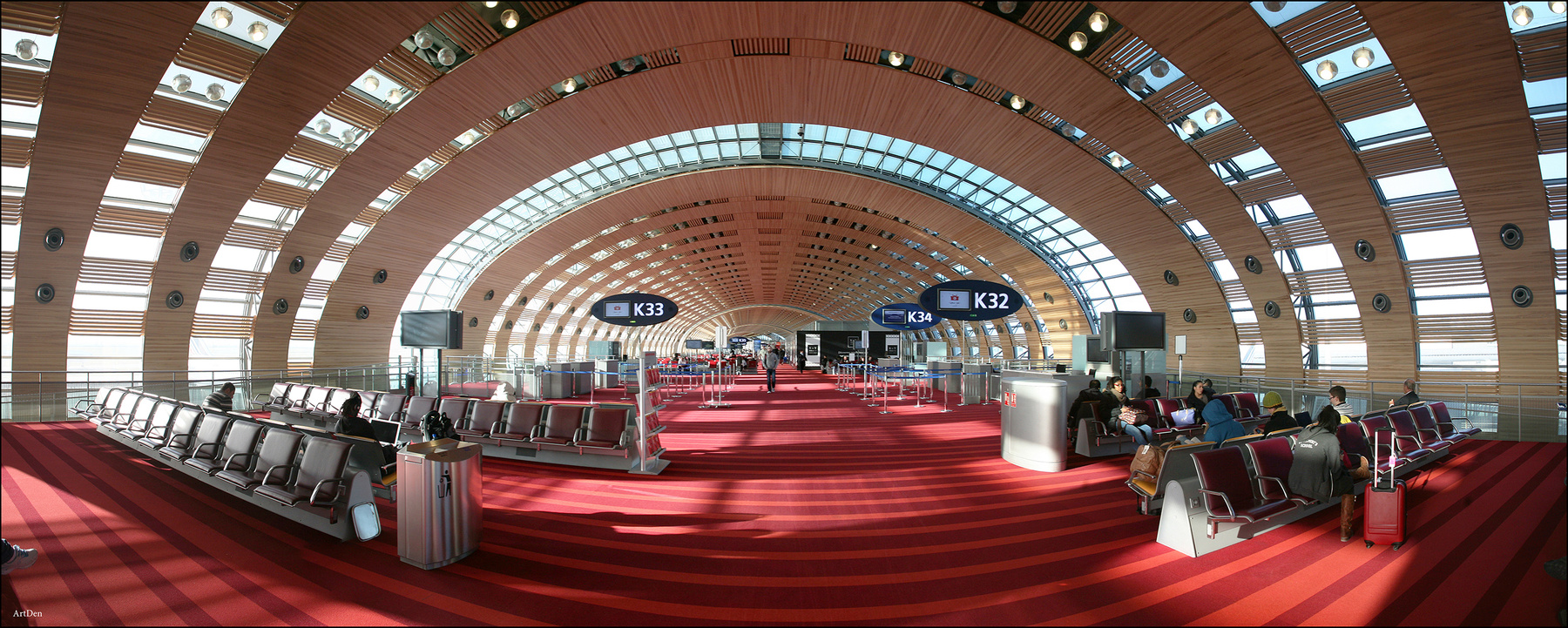 Paris - L'aéroport de Paris-Charles-de-Gaulle Франция Париж