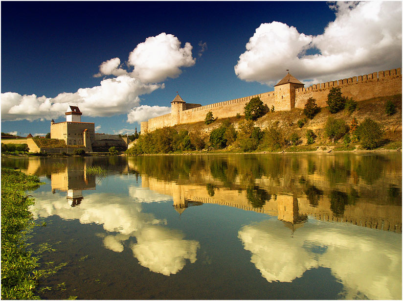 *** Narva Ivangorod