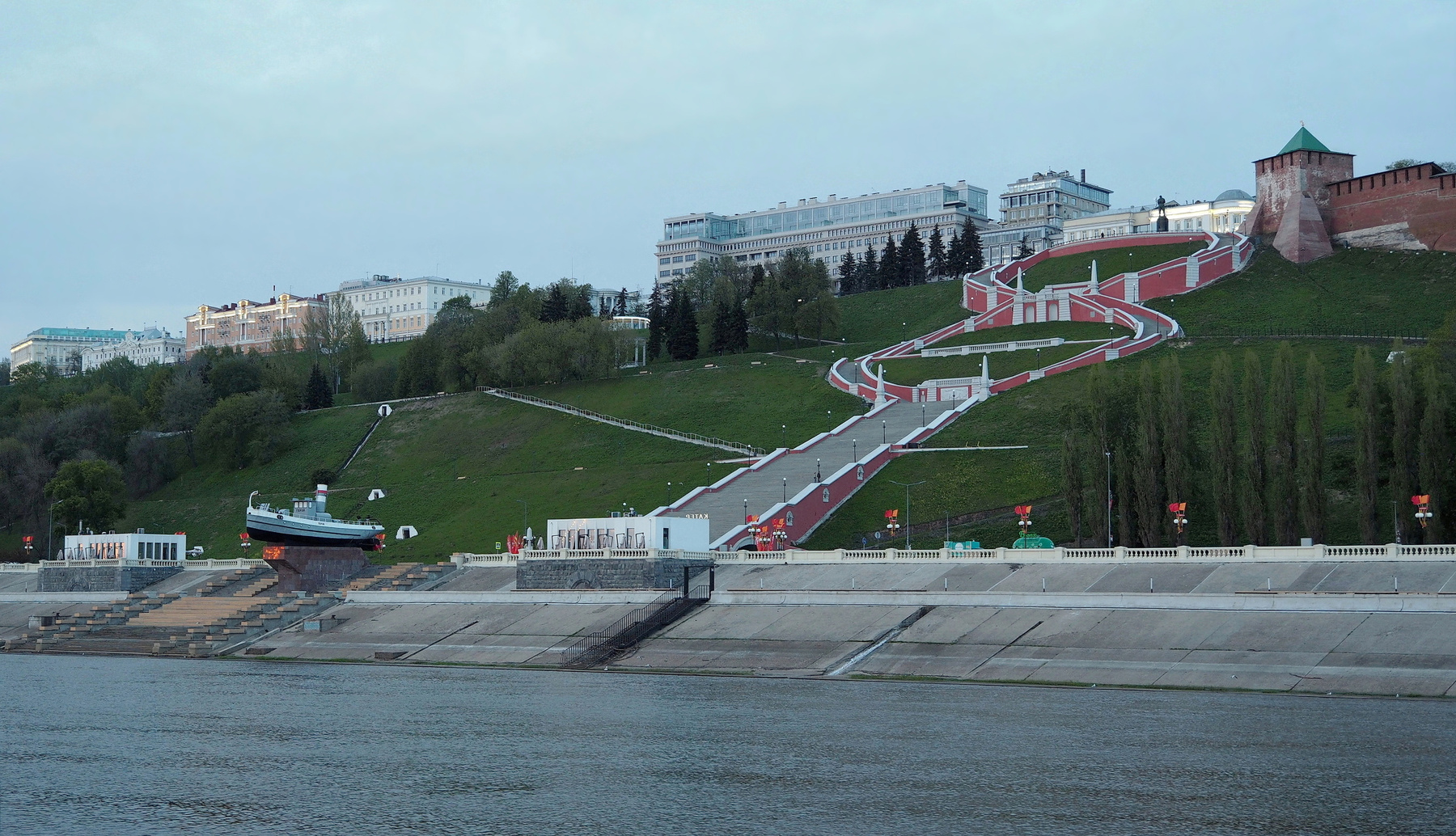 Раннее утро в Нижнем Новгороде 
