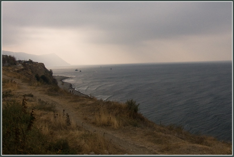 Хмурое утро пейзаж море