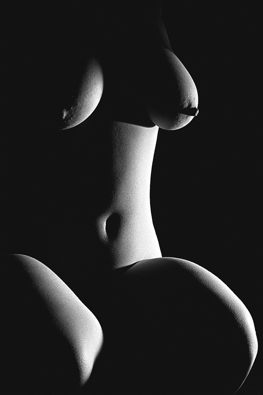 Nude 002 