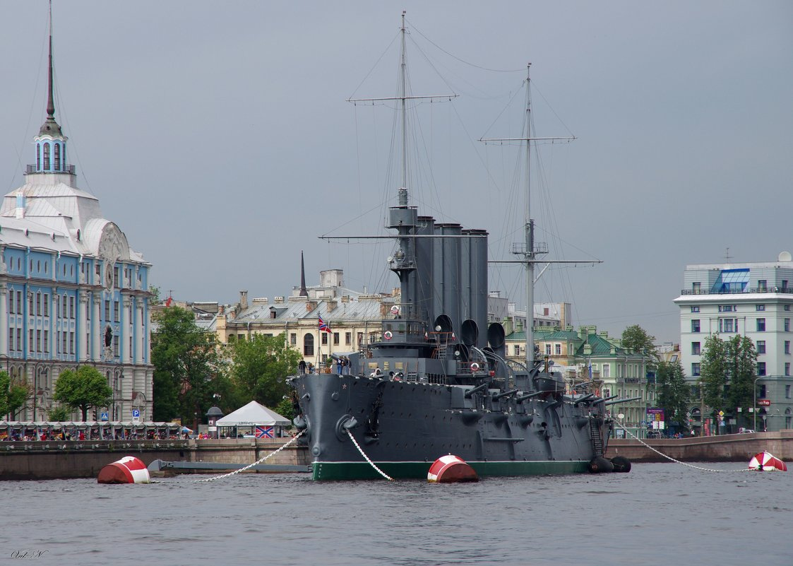 Крейсер "Аврора". Крейсер "Аврора"