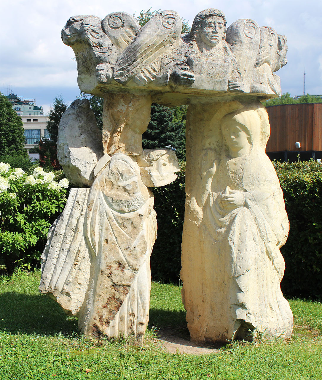 Скульптура "Врата" 
