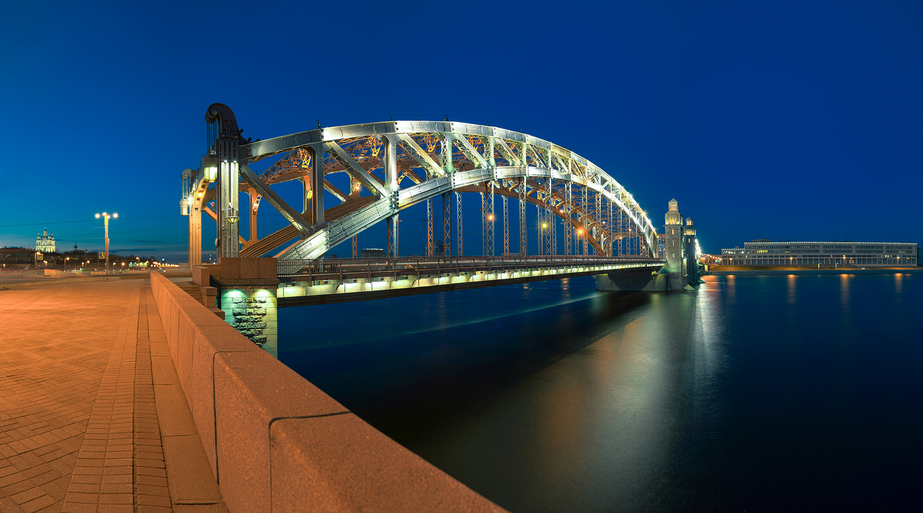 Мост Императора Петра Великого. Санкт-Петербург Нева мост Петра Великого ночь