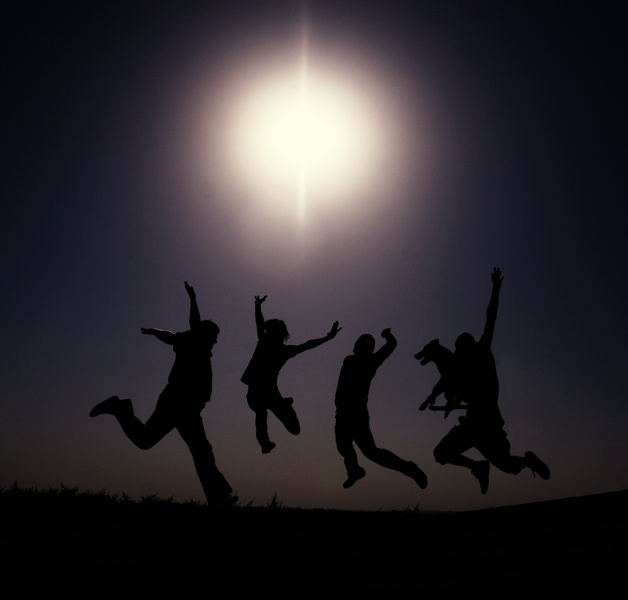 We can fly люди,полёт,собака