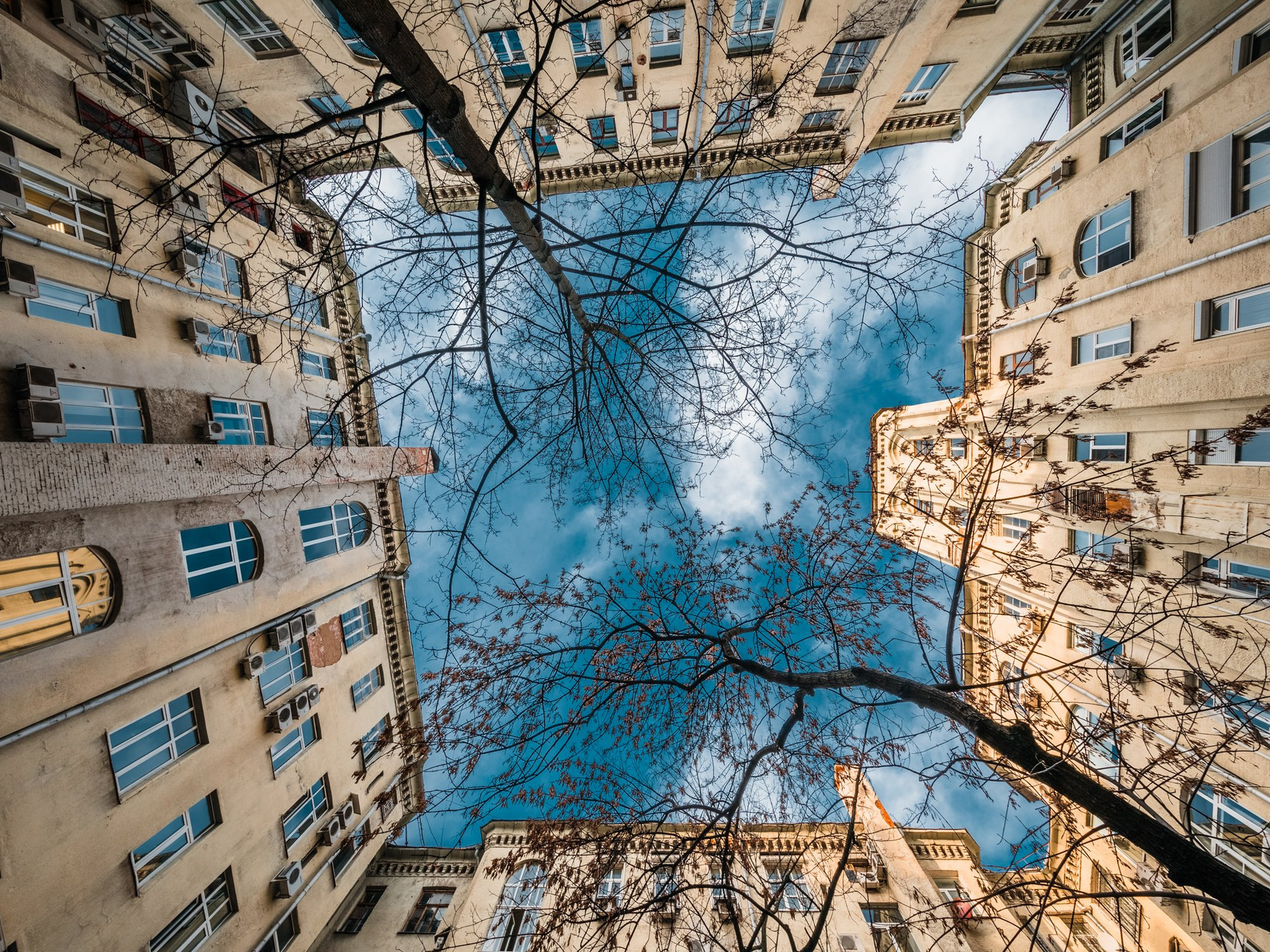 Вот и встретились два одиночества Москва Moscow улица street двор