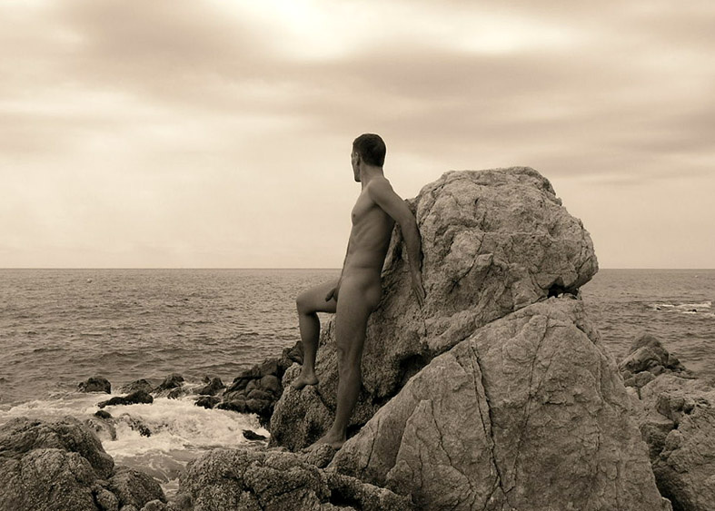 Waiting for the Sun. Дорз море скалы тучи