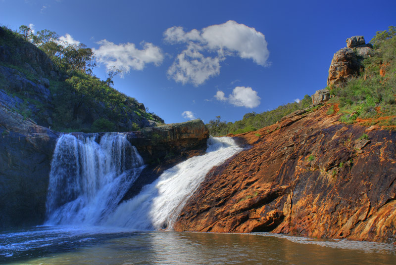 Serpentine falls 