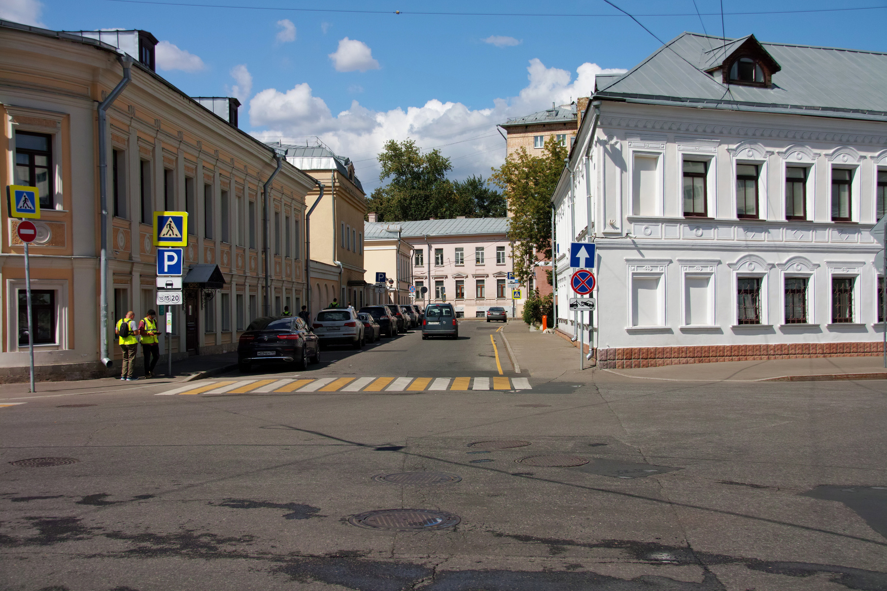 Добровольческий переулок город Москва переулок Добровольческий