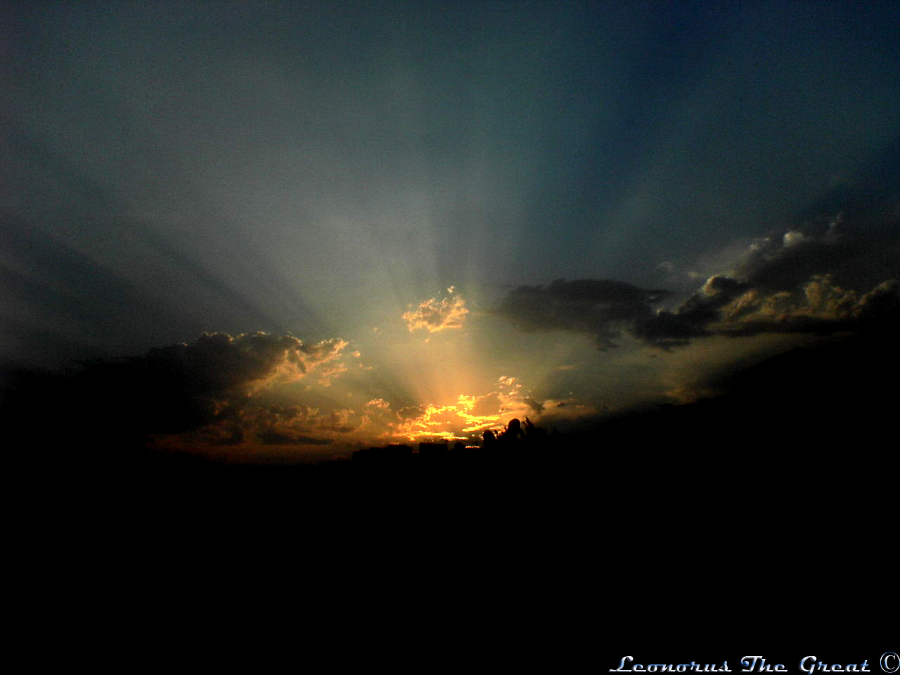 Небо зовет Небо, Sky