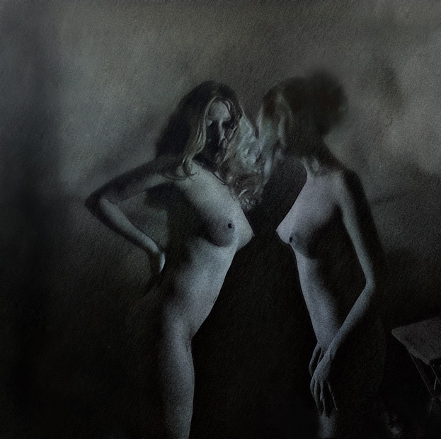 В ночном доме-2 art nude