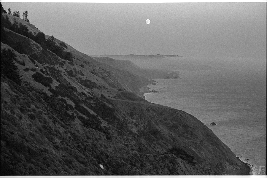 пей заж с полнолунием Fort_Ross_CA