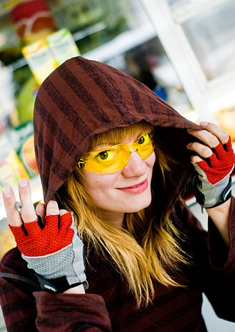 yellow glasses! yellow world?) yellow glasses