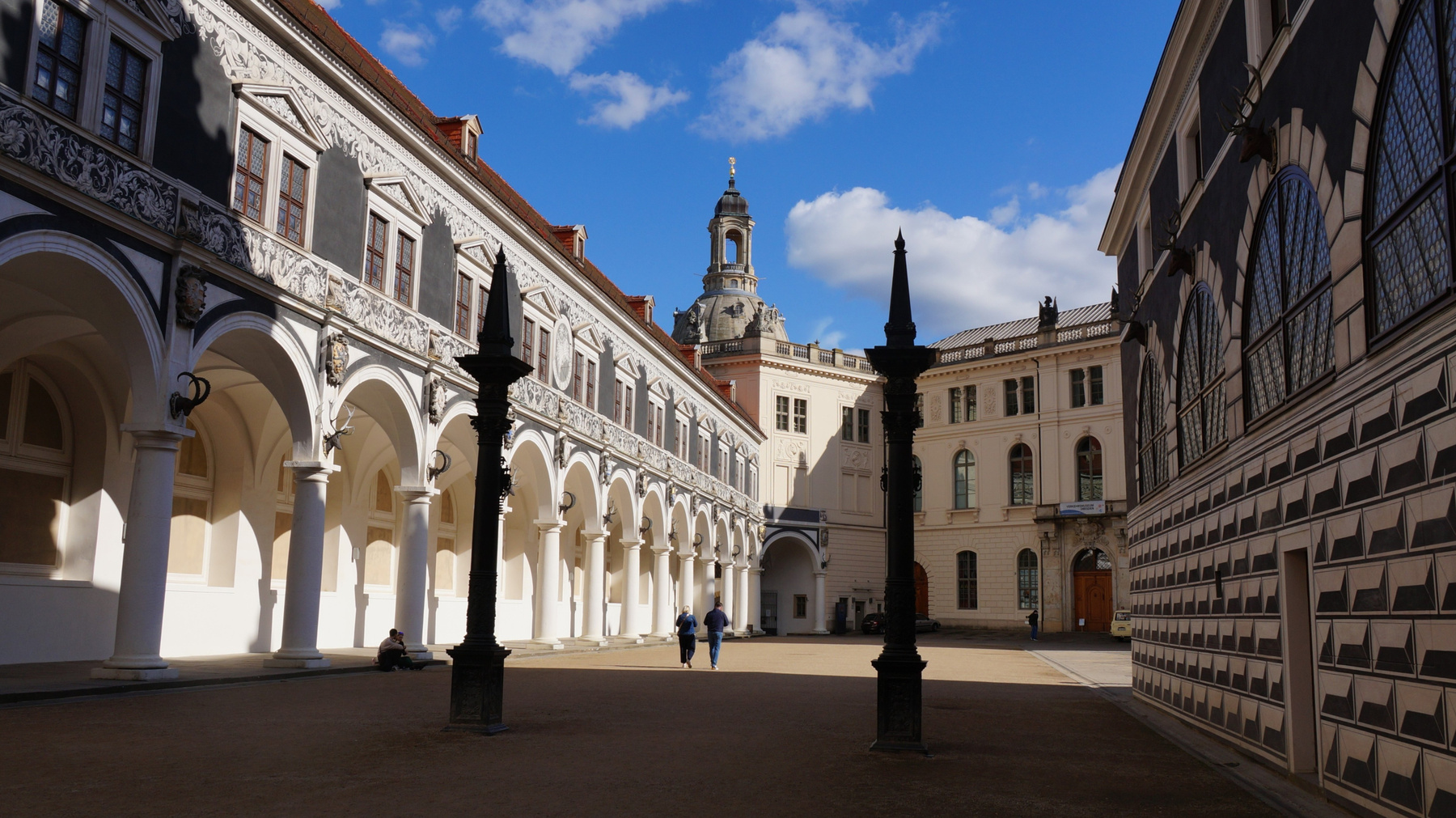 Конюшенный двор Дрезден достопримечательности