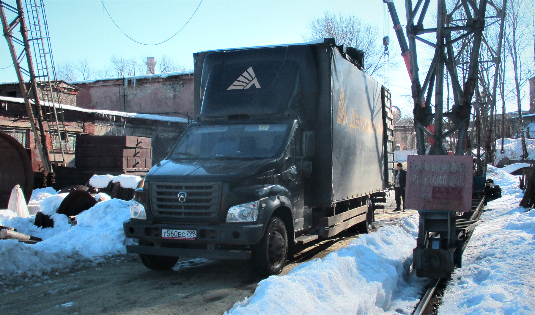 ГАЗон ГАЗ авто фургон завод склад весна