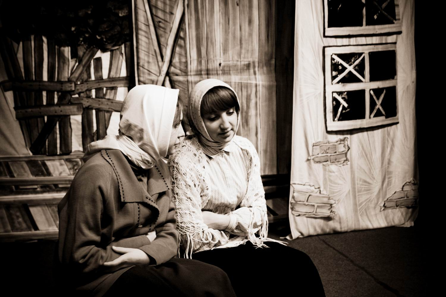 Женщины на станции 