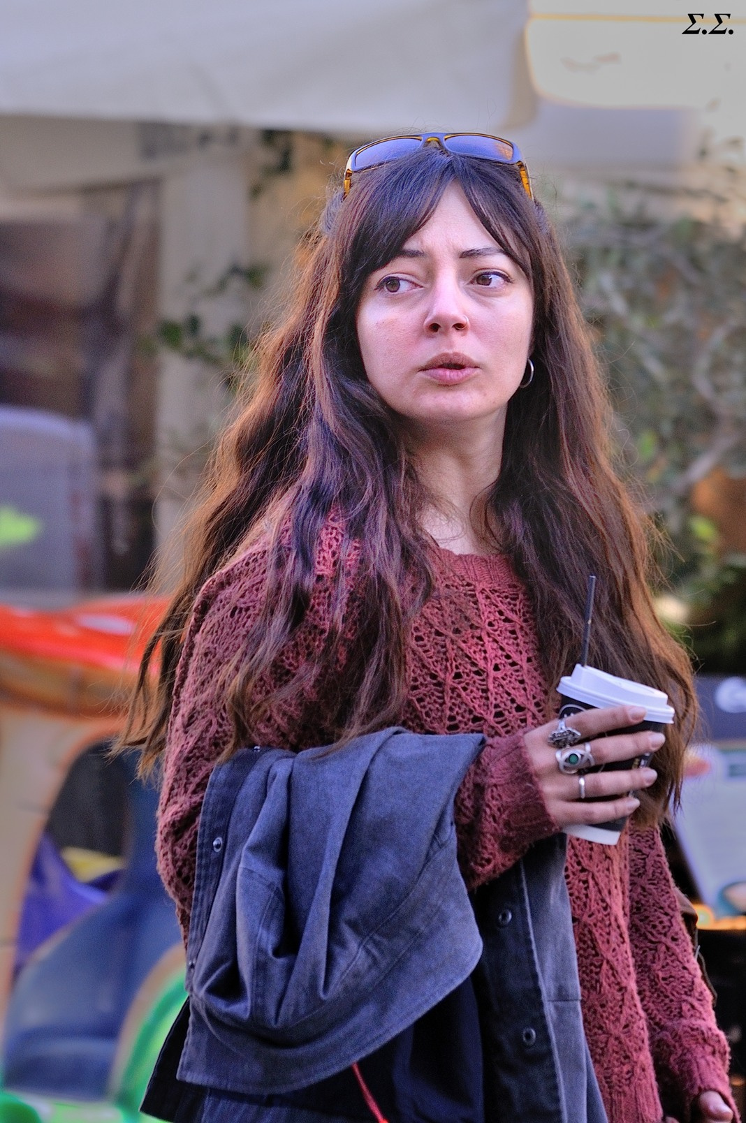 WALKER WITH COFFEE 