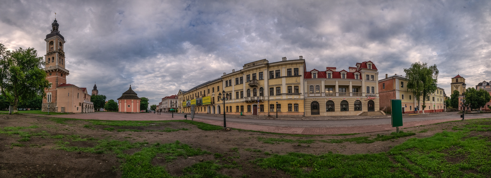 Утро в старом городе Каменец-Подольский