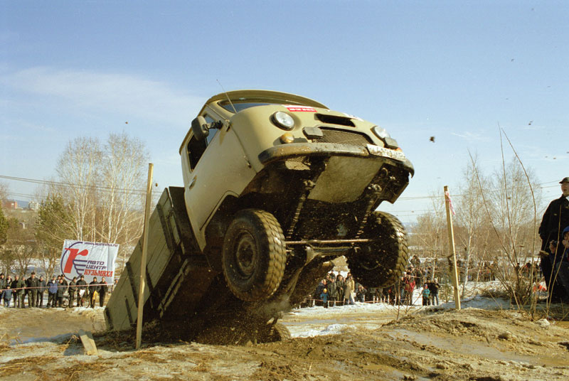 Наши! джип триал иркутск 2005 уаз