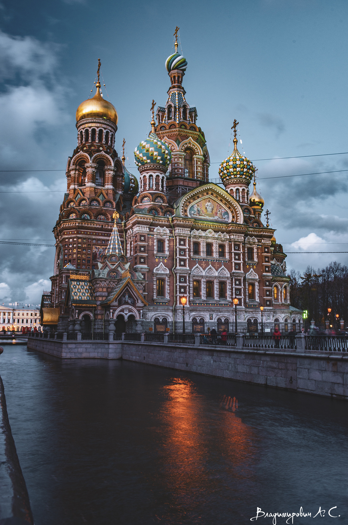 Спас на Крови. Спас на Крови Питер купола