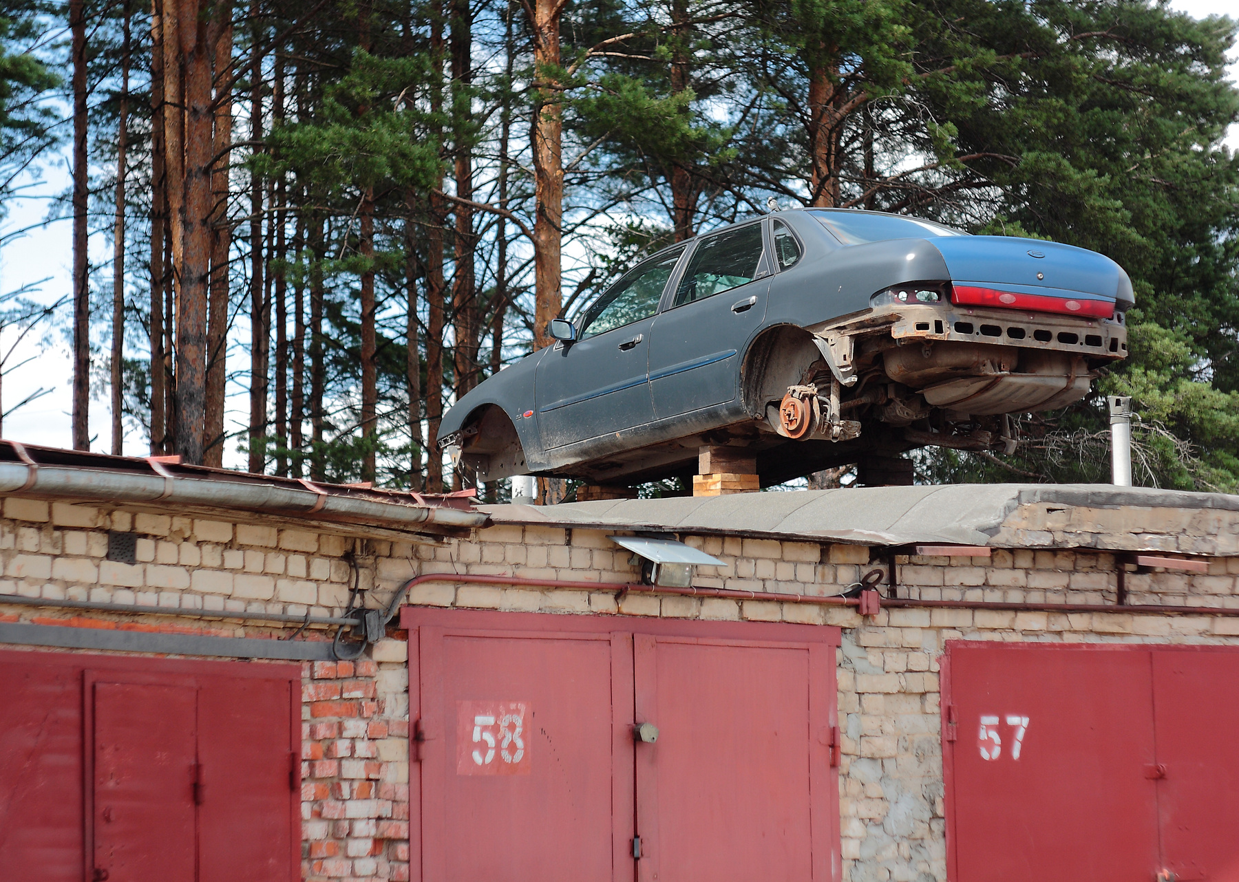 «Изящное» решение крыша автомобить
