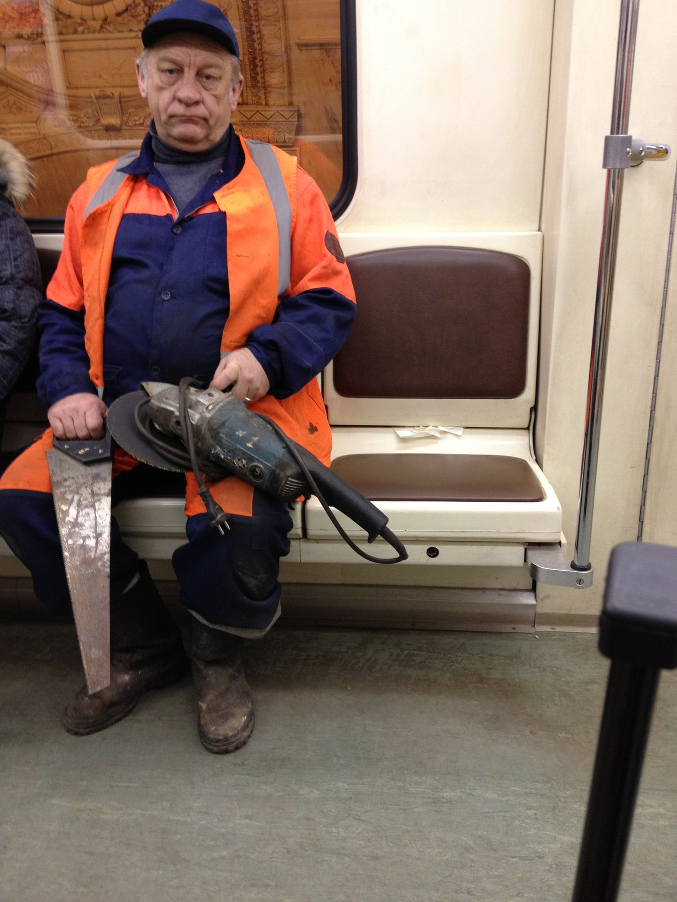 Ночью в московском метро по-настоящему страшно) 