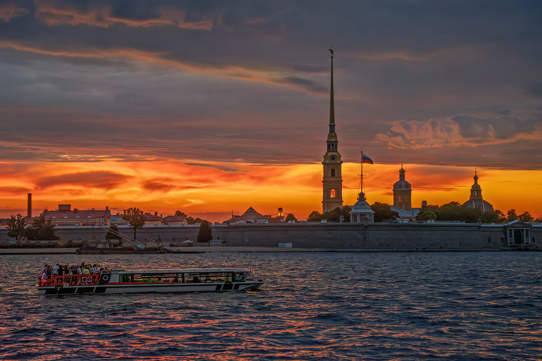 Волшебные закаты над Невой 