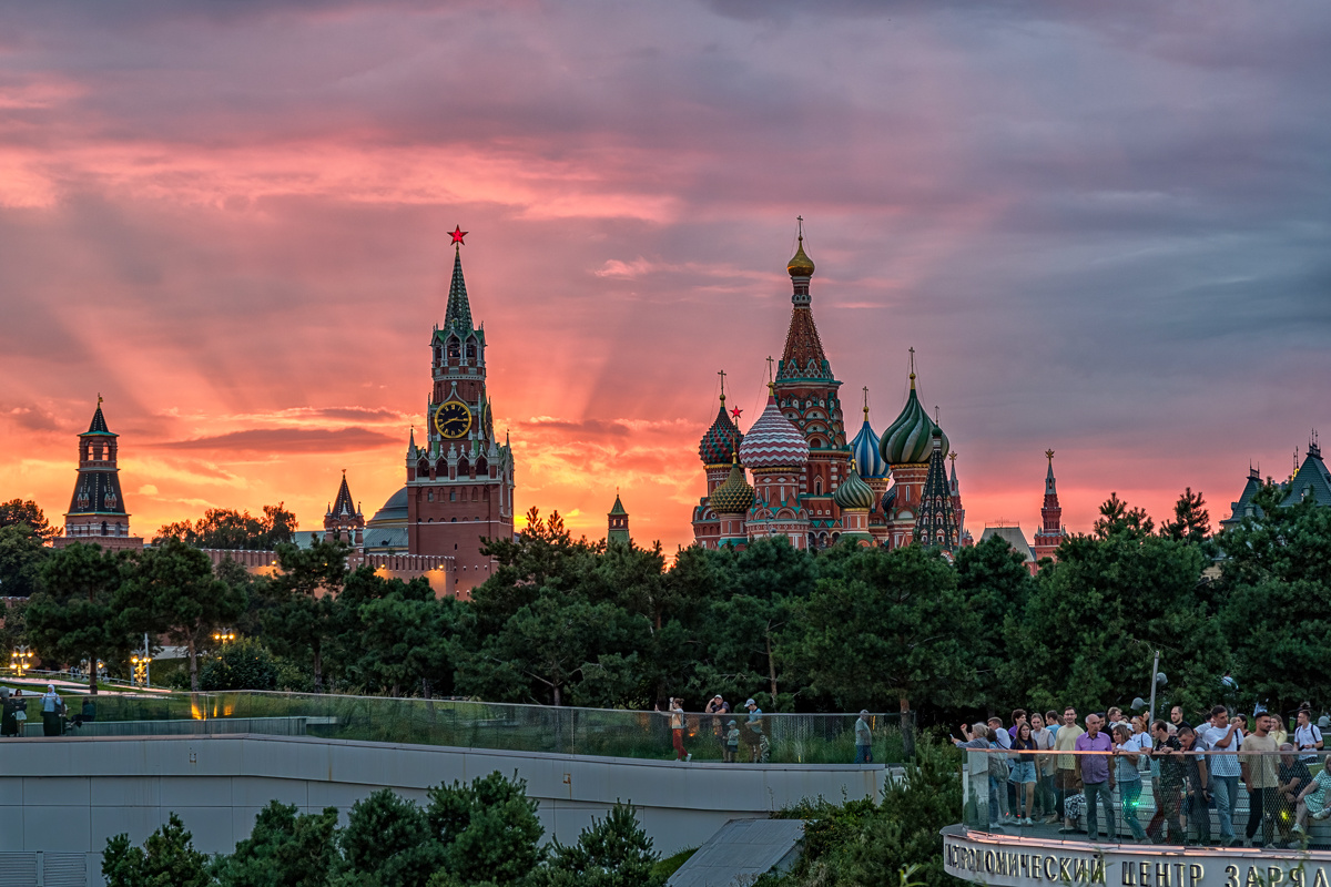 В парке Зарядье москва