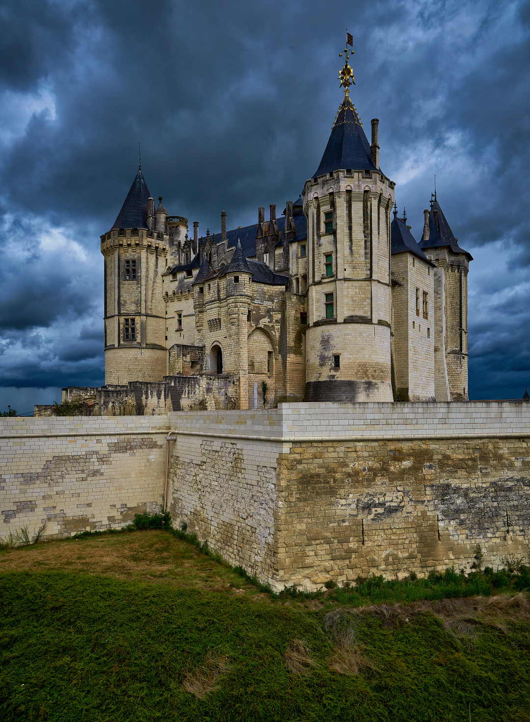 Замки Луары. Сомюр... Франция Луара замок Сомюр Château de Saumur